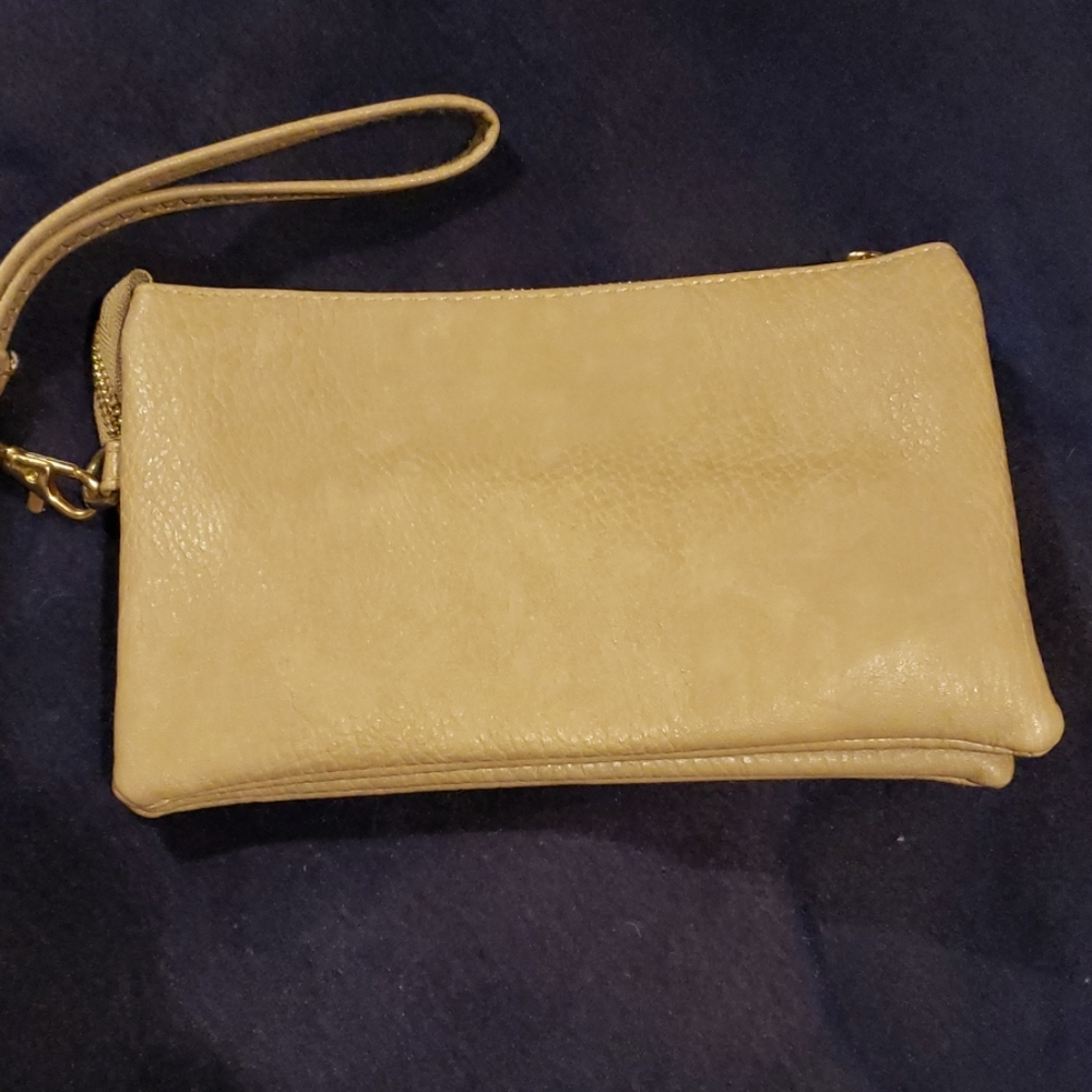 Tan convertible wristlet!